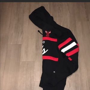 Mitchell & Ness Bulls Hoodie